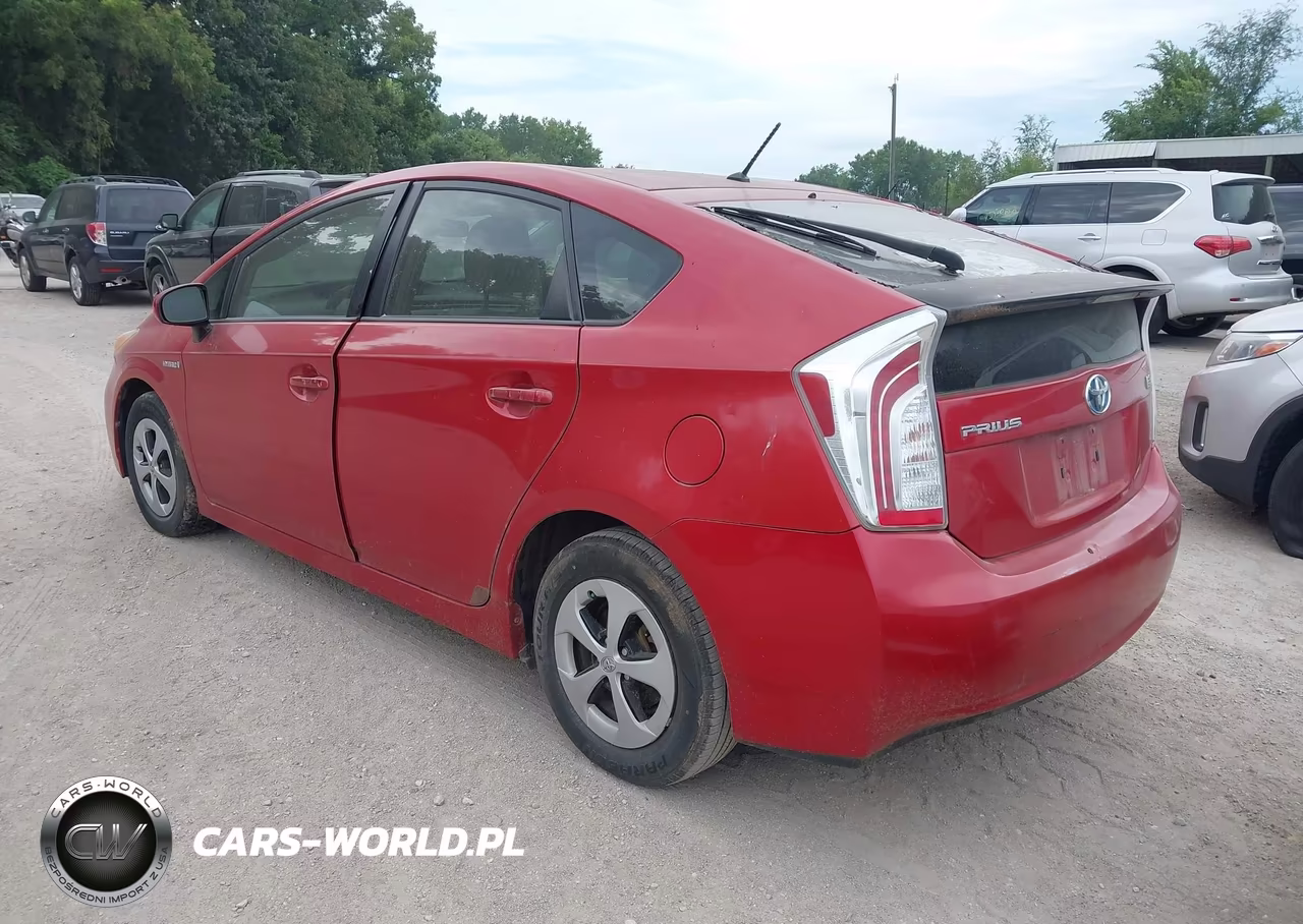 2013 Toyota Prius Two VIN:JTDKN3DU6D1632624 - 3