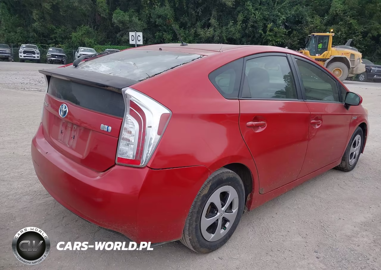 2013 Toyota Prius Two VIN:JTDKN3DU6D1632624 - 4