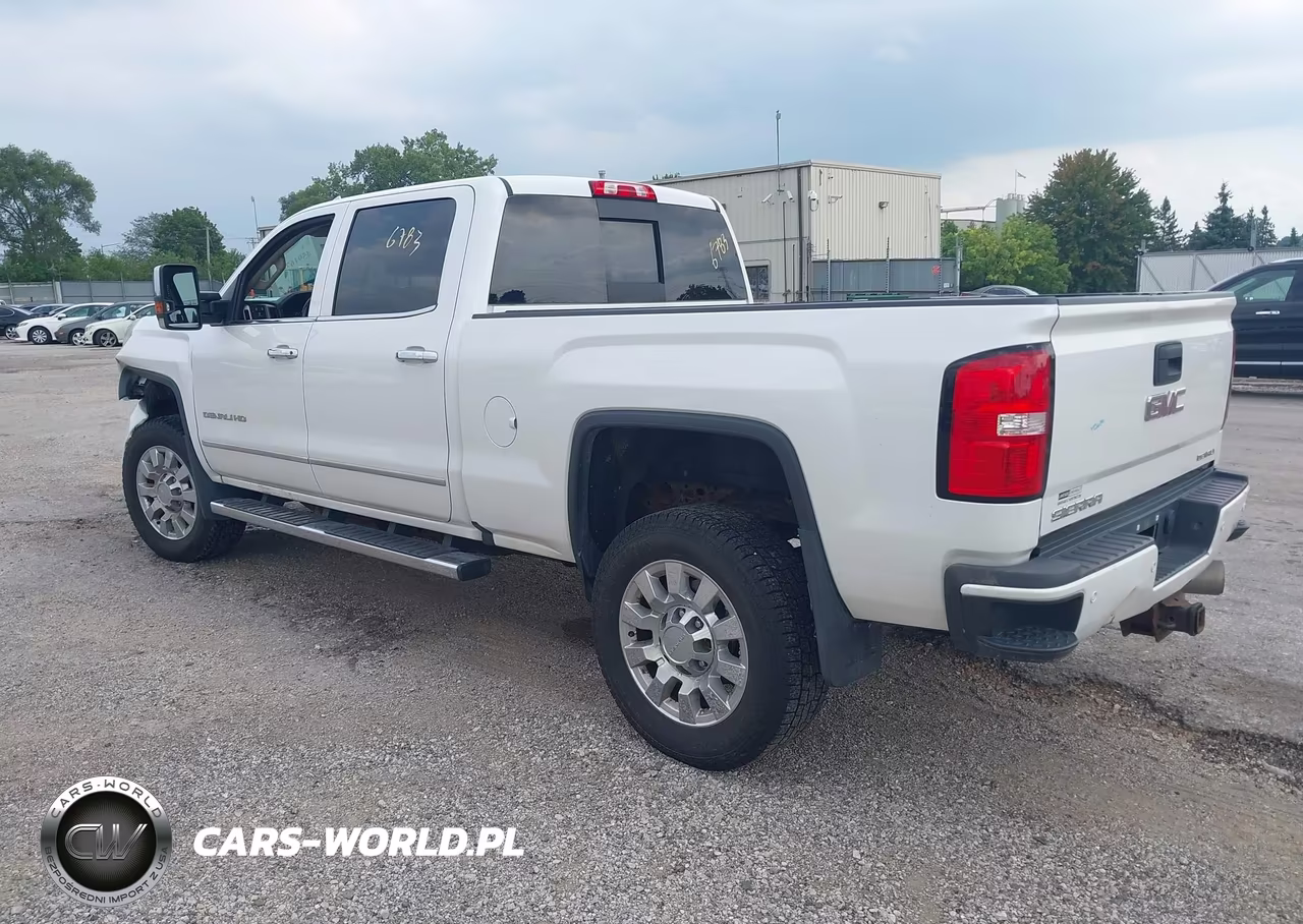 2018 GMC Sierra 2500Hd Denali VIN:1GT12UEY1JF270163 - 3