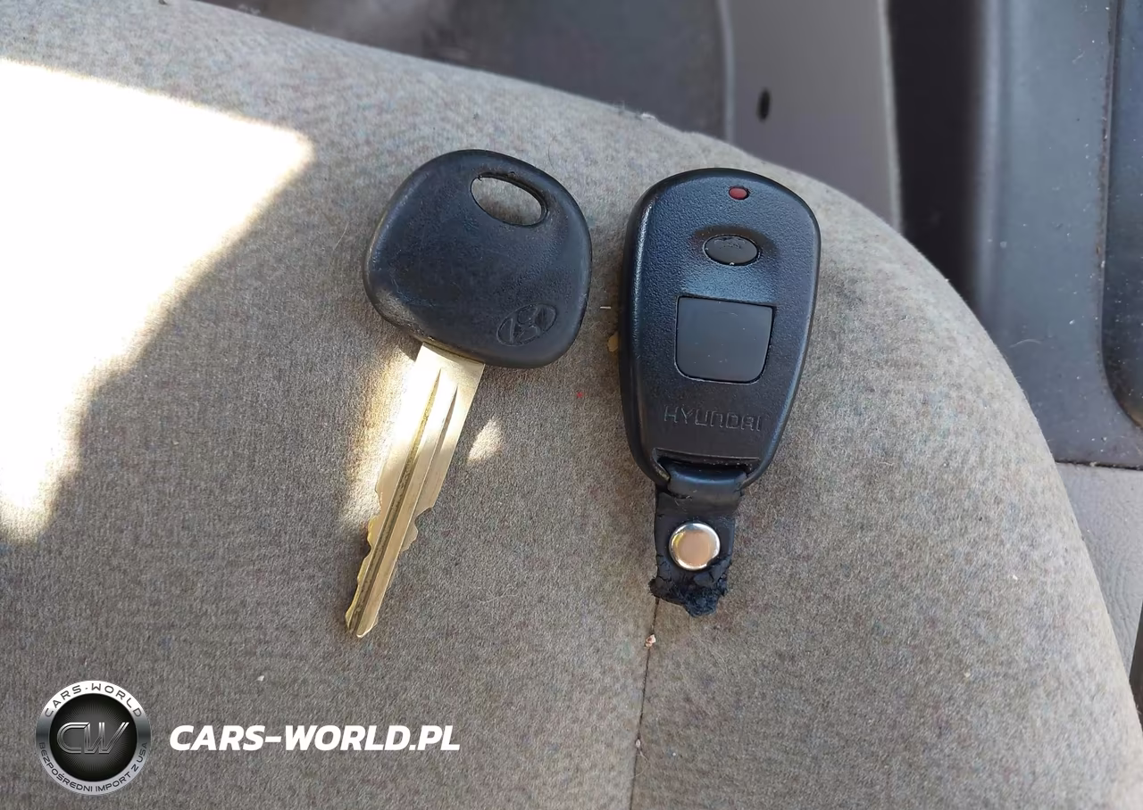 2002 Hyundai Elantra Gls VIN:KMHDN45DX2U436027 - 11