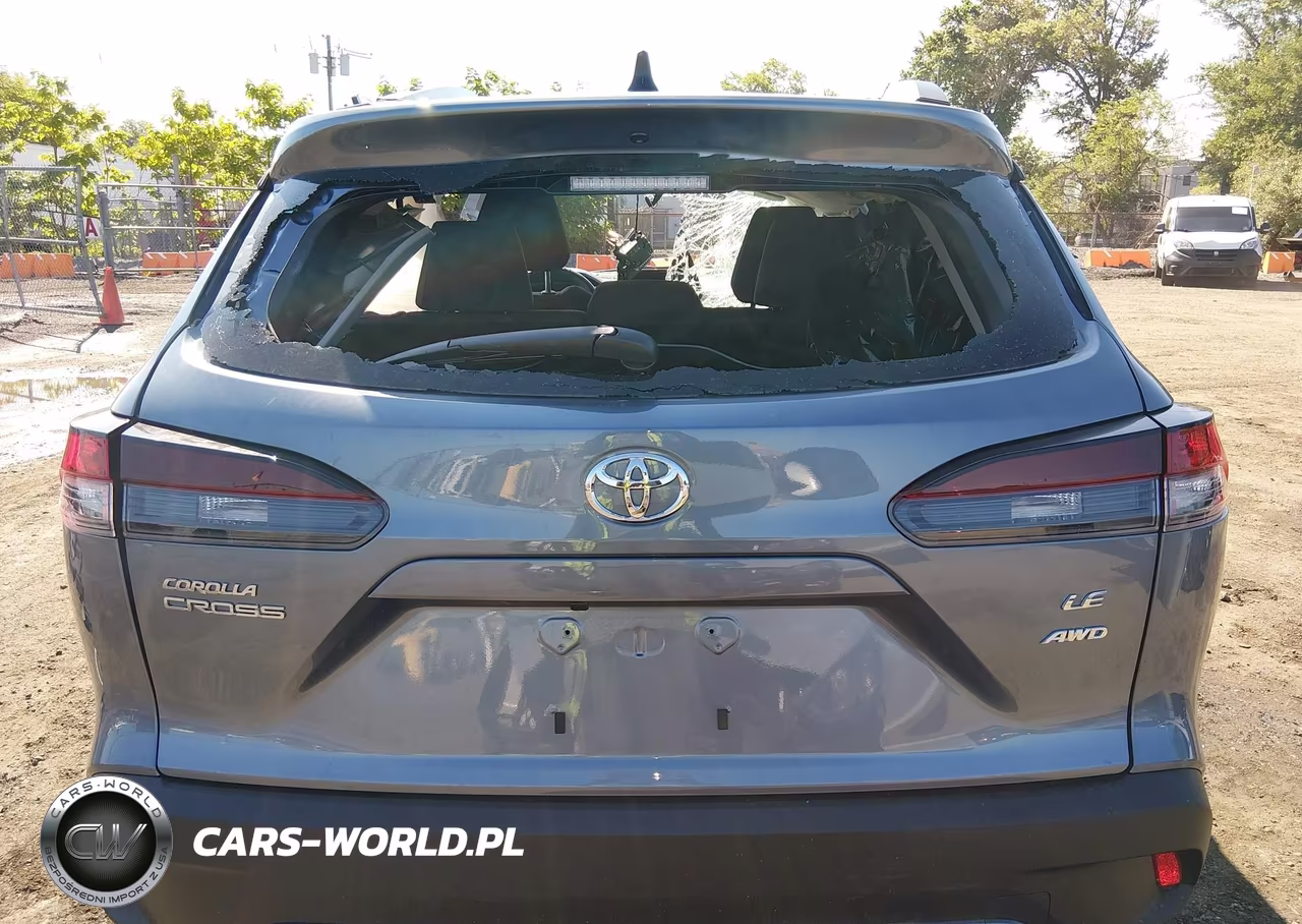 2026 Toyota Corolla Cross Le VIN:7MUCAABG1TV184172 - 15