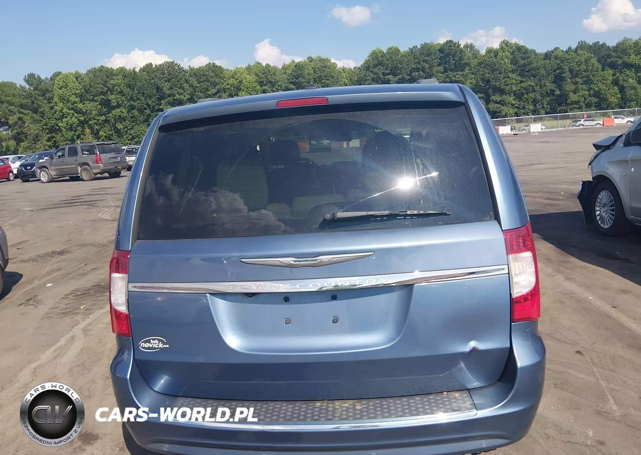 2011 Chrysler Town & Country Touring-L VIN:2A4RR8DG5BR746112 - 16