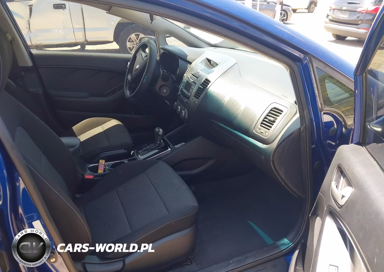 2017 Kia Forte Lx VIN:3KPFK4A73HE158858 - 5