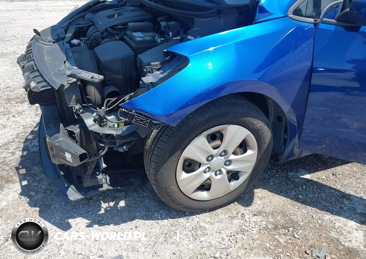 2017 Kia Forte Lx VIN:3KPFK4A73HE158858 - 6