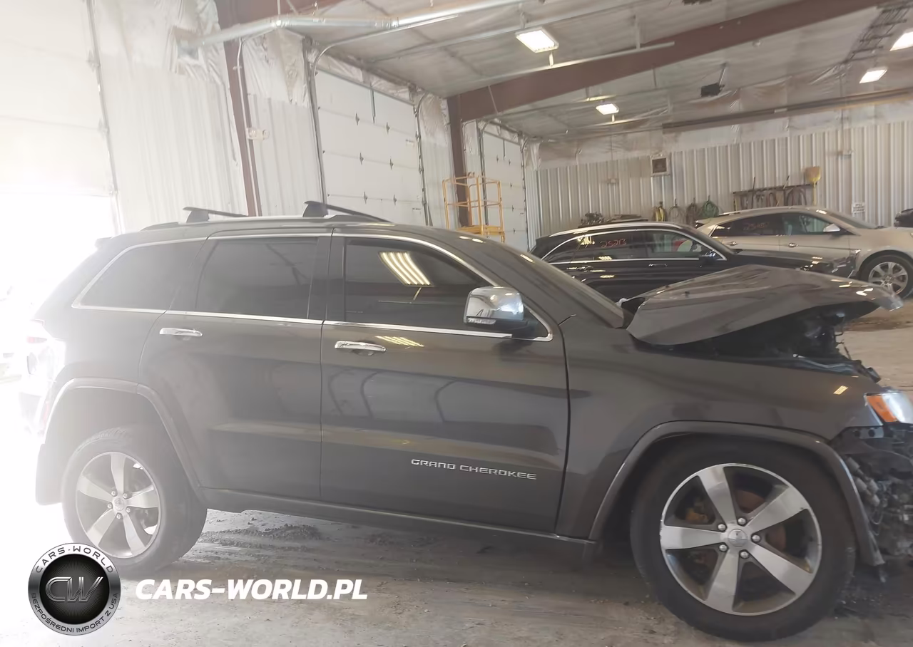2015 Jeep Grand Cherokee Overland VIN:1C4RJFCG3FC832326 - 13