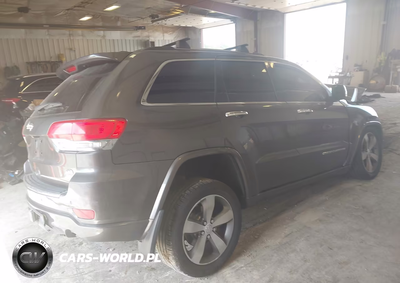 2015 Jeep Grand Cherokee Overland VIN:1C4RJFCG3FC832326 - 4