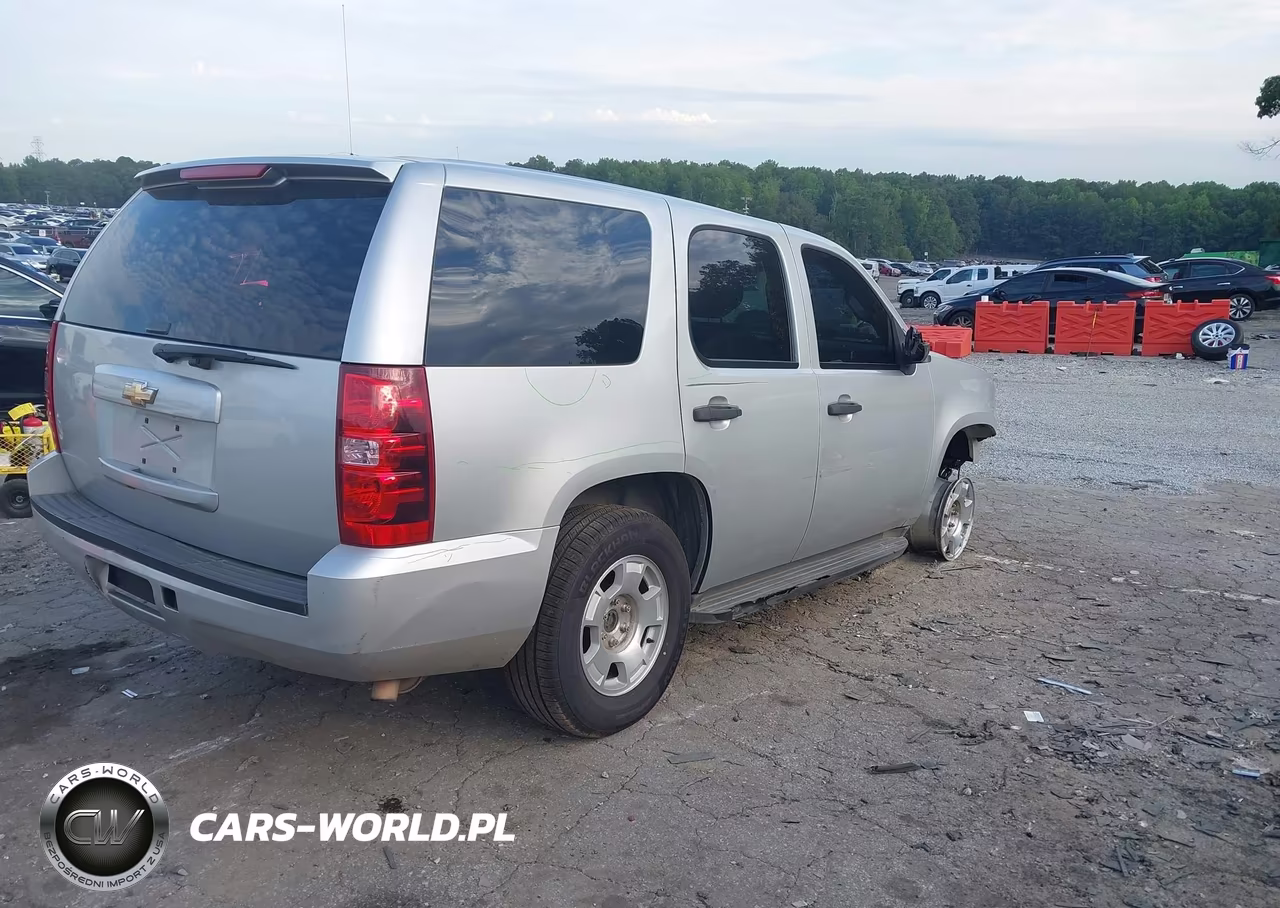 2011 Chevrolet Tahoe Commercial VIN:1GNLC2E02BR325294 - 4