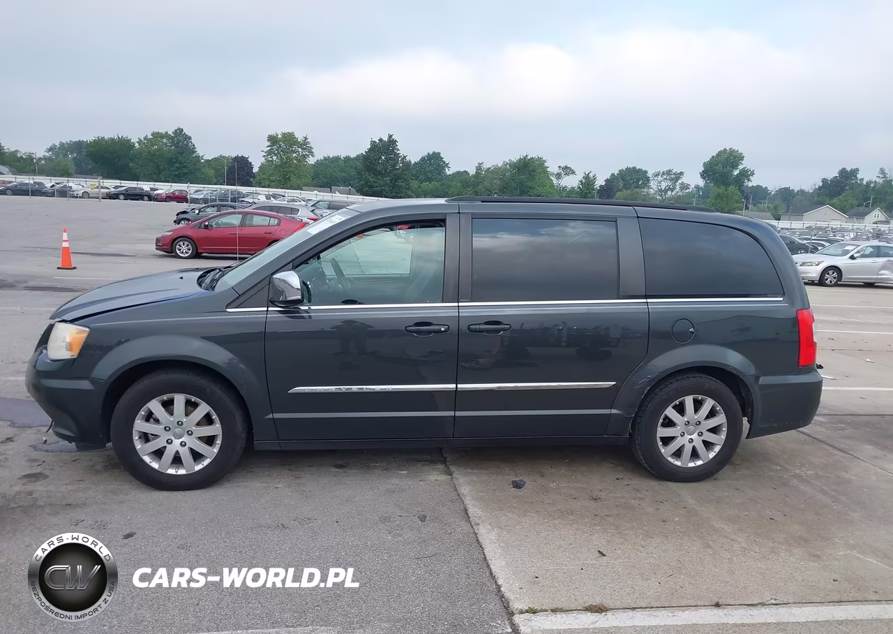 2011 Chrysler Town & Country Touring-L VIN:2A4RR8DG3BR703825 - 15