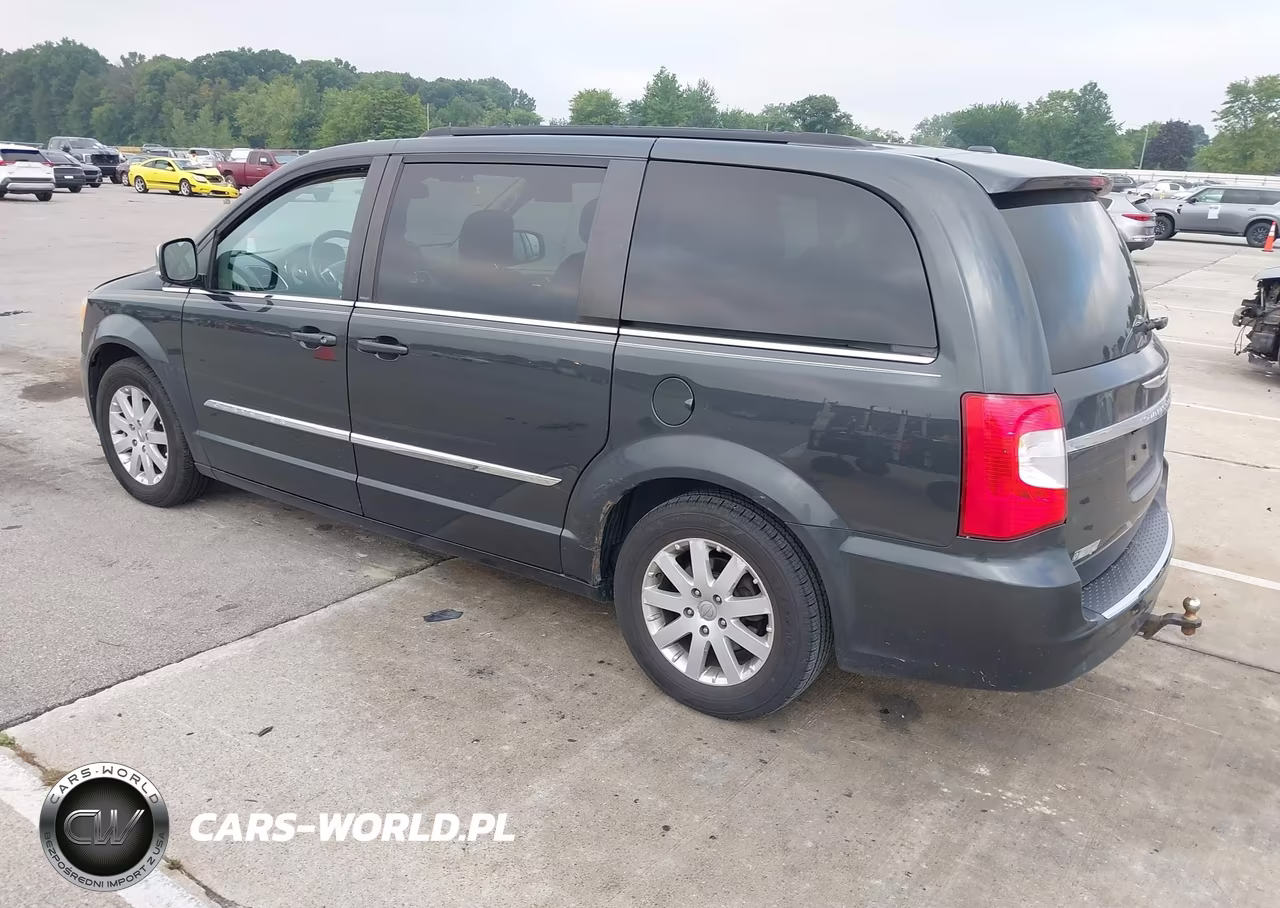 2011 Chrysler Town & Country Touring-L VIN:2A4RR8DG3BR703825 - 3