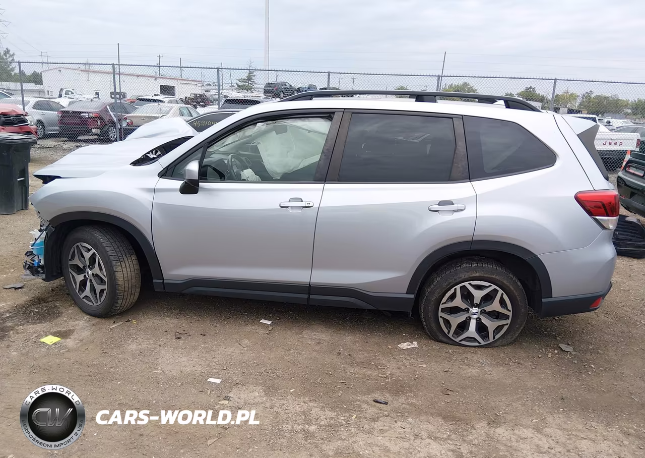 2020 Subaru Forester Premium VIN:JF2SKAJC0LH531661 - 15