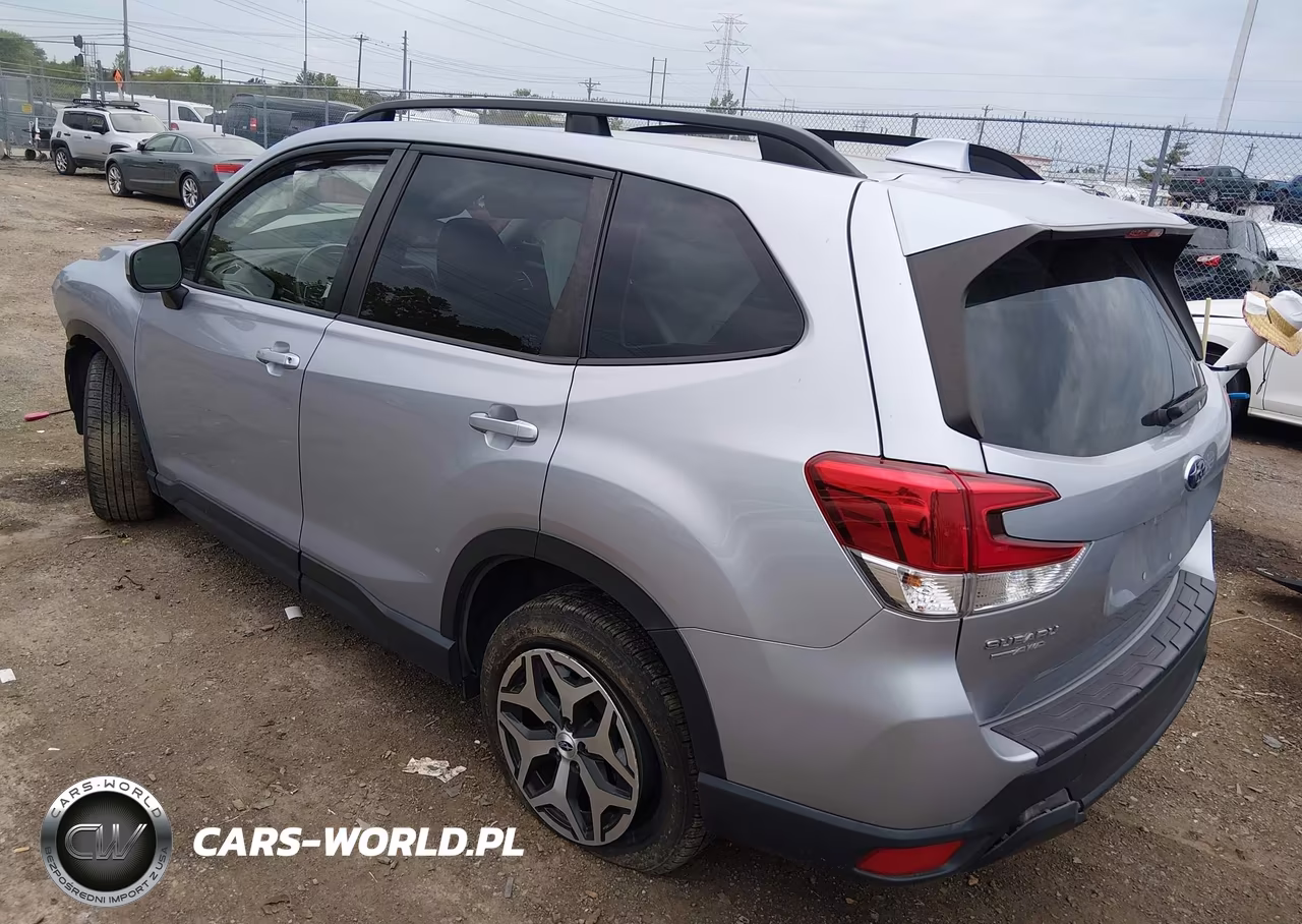2020 Subaru Forester Premium VIN:JF2SKAJC0LH531661 - 3