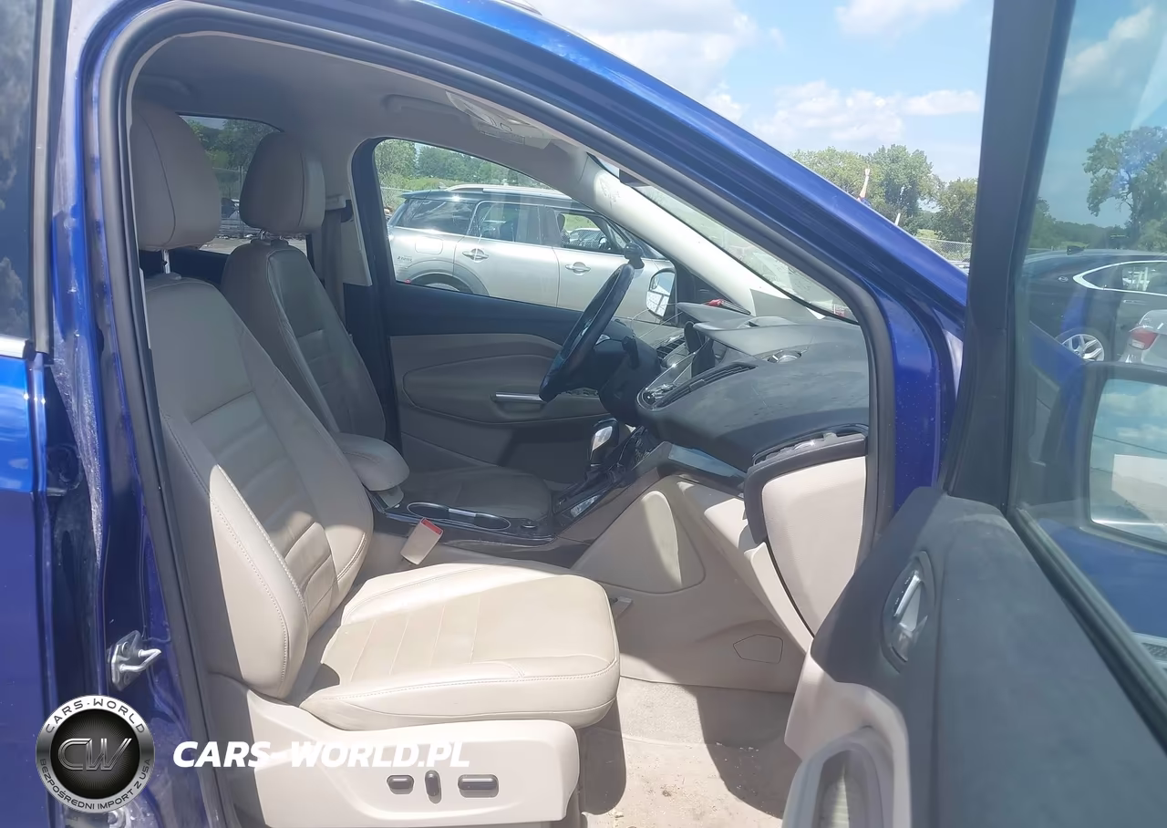 2016 Ford Escape Titanium VIN:1FMCU9JX5GUB41145 - 5