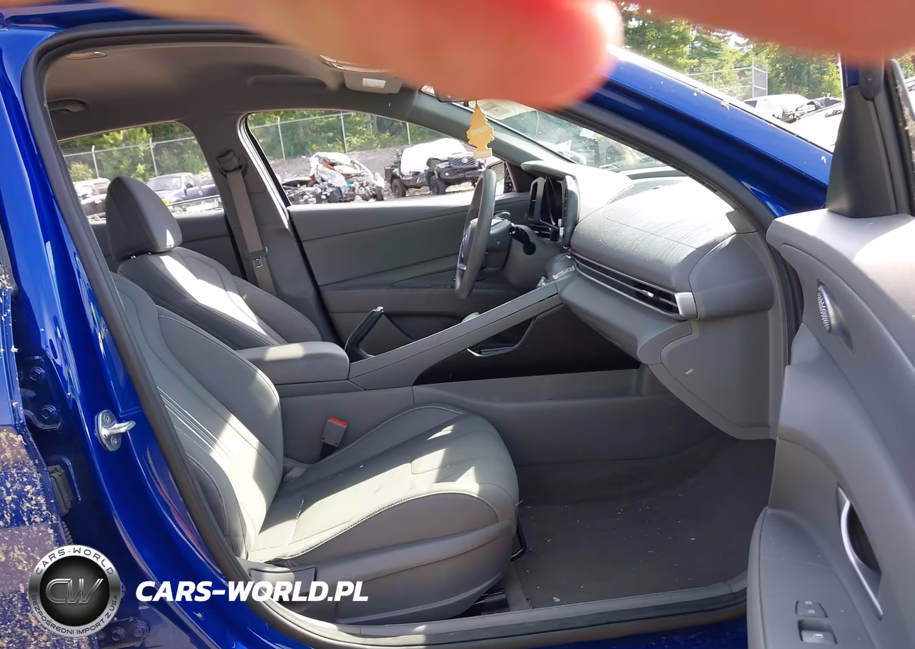2022 Hyundai Elantra Sel VIN:5NPLM4AG4NH082393 - 5