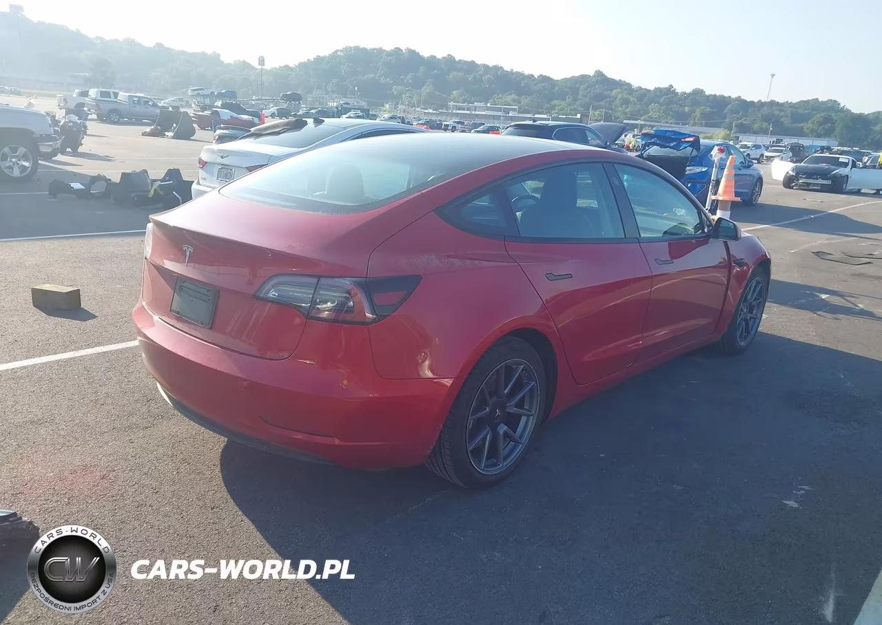 2021 Tesla Model 3 Standard Range Plus Rear-Wheel Drive VIN:5YJ3E1EA9MF976761 - 4