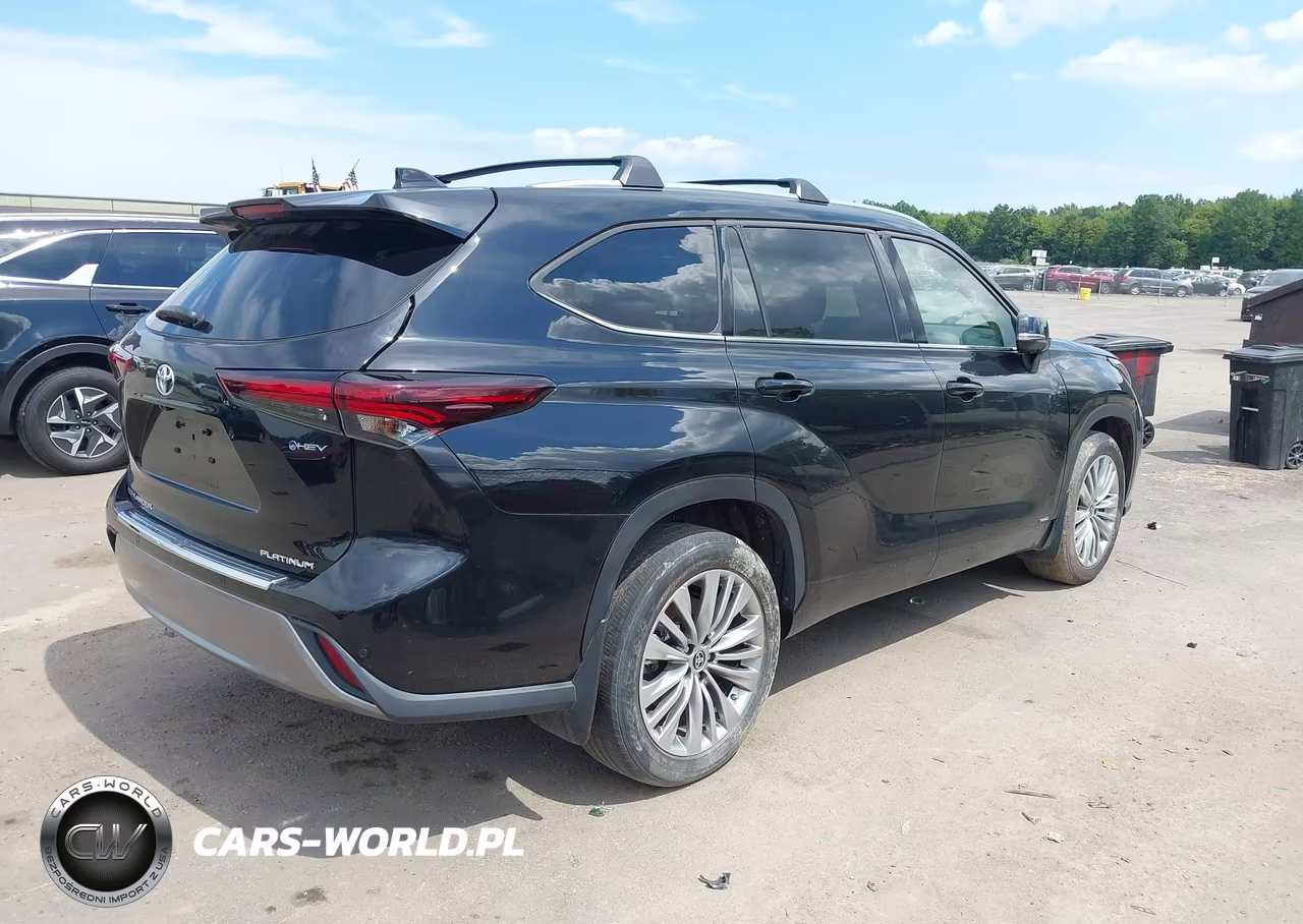 2025 Toyota Highlander Hybrid Platinum VIN:5TDEBRCH9SS655621 - 4