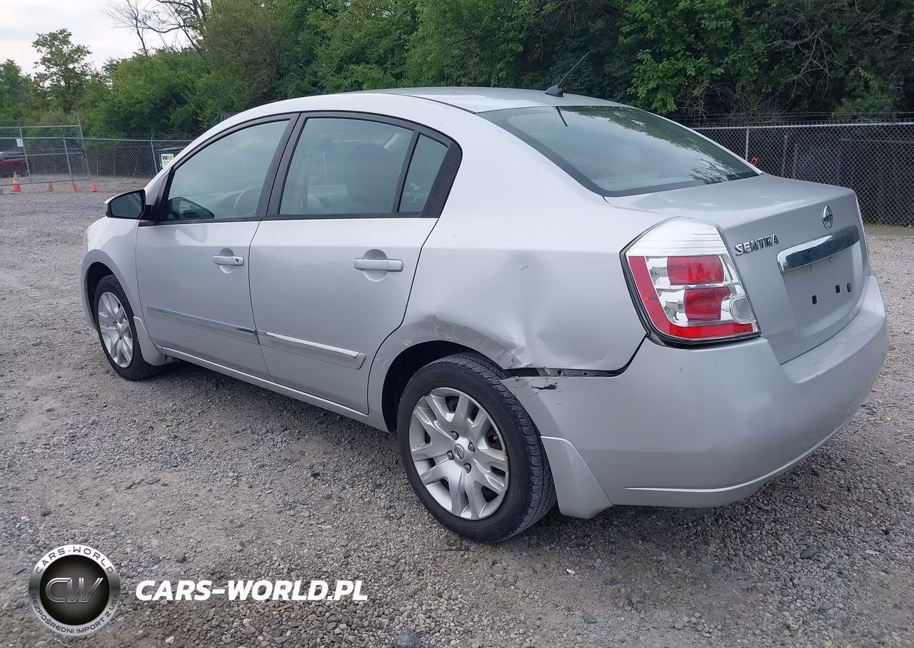 2010 Nissan Sentra 2.0S VIN:3N1AB6AP2AL715642 - 3