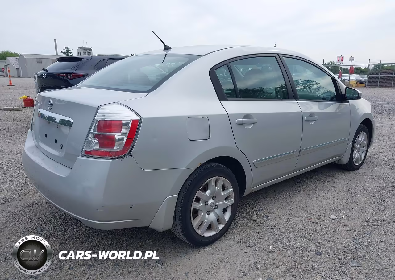 2010 Nissan Sentra 2.0S VIN:3N1AB6AP2AL715642 - 4