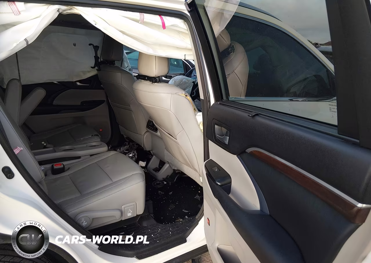 2016 Toyota Highlander Limited V6 VIN:5TDYKRFHXGS155774 - 8