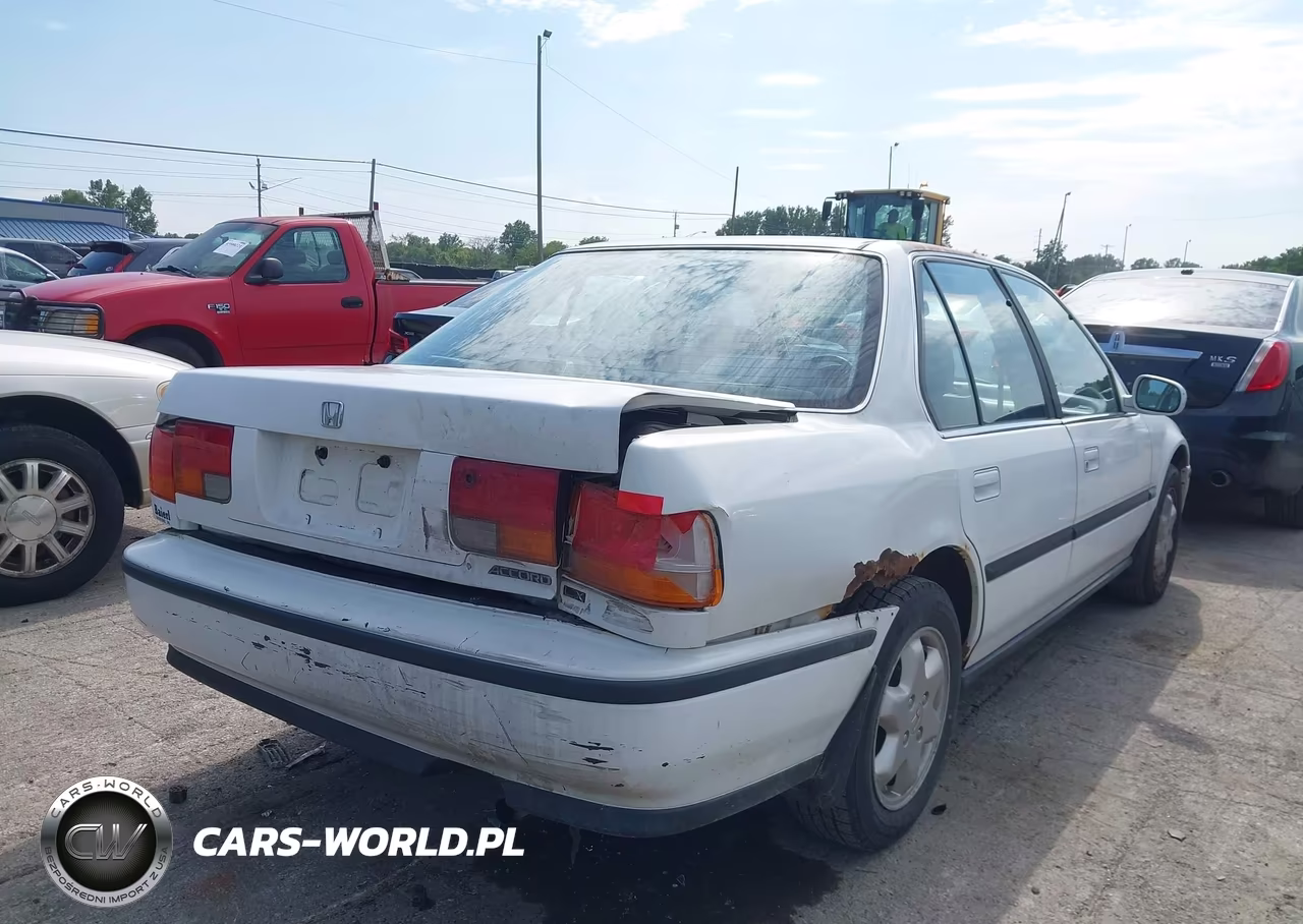 1992 Honda Accord Lx VIN:1HGCB7650NA093365 - 4
