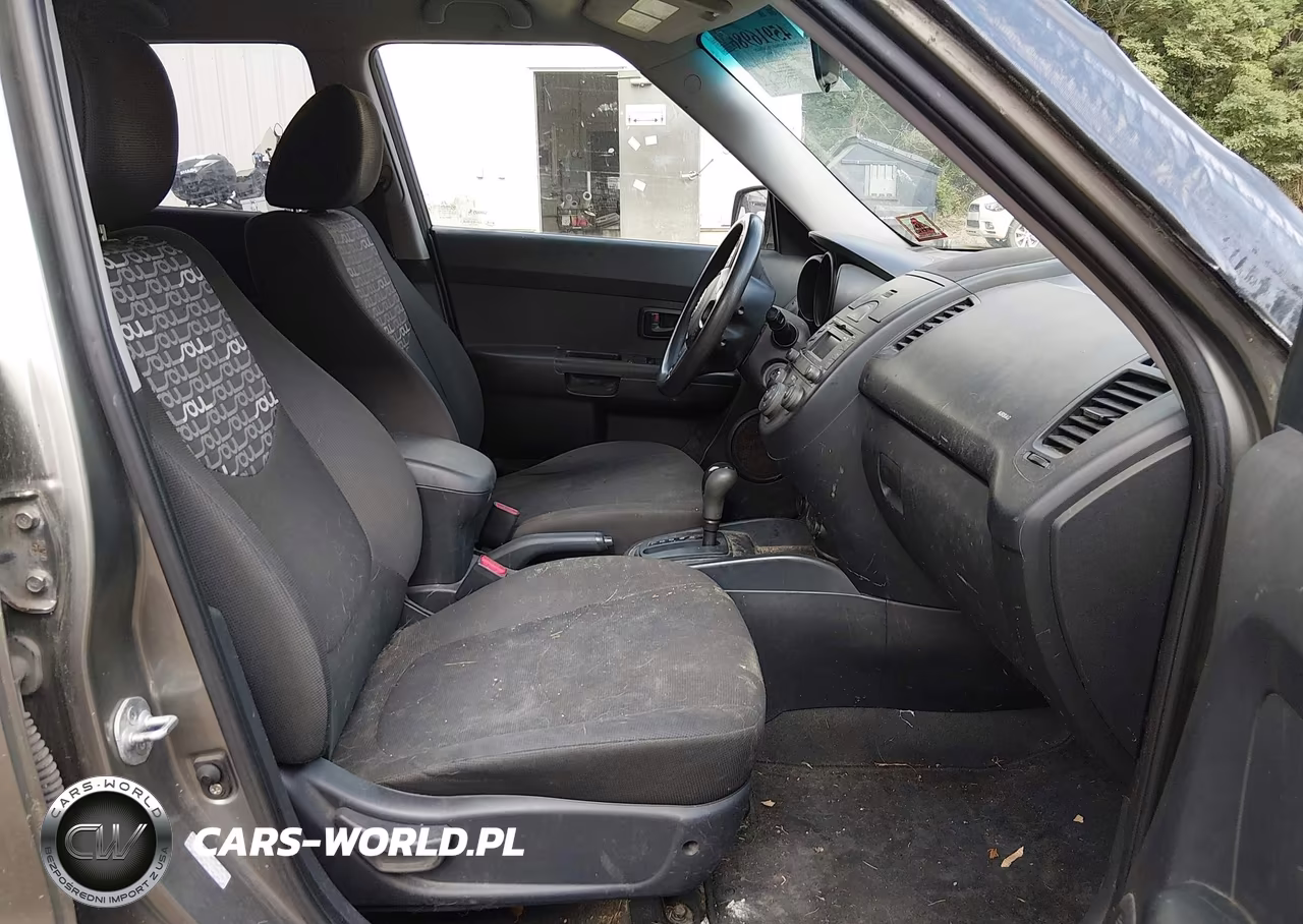 2010 Kia Soul + VIN:KNDJT2A27A7048336 - 5