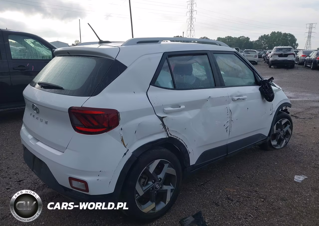 2025 Hyundai Venue Sel VIN:KMHRC8A38SU393405 - 4