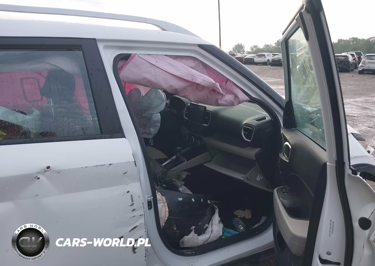 2025 Hyundai Venue Sel VIN:KMHRC8A38SU393405 - 5