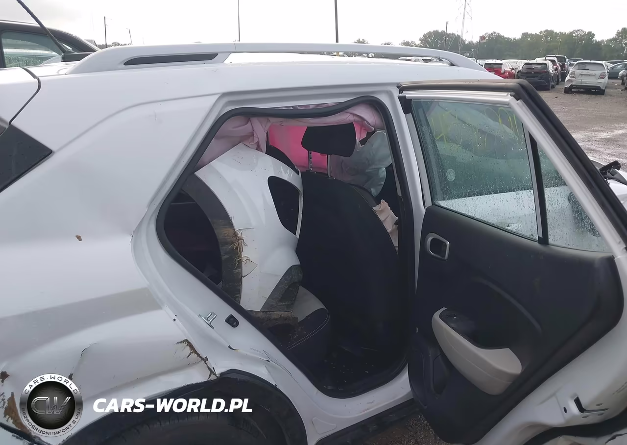 2025 Hyundai Venue Sel VIN:KMHRC8A38SU393405 - 8