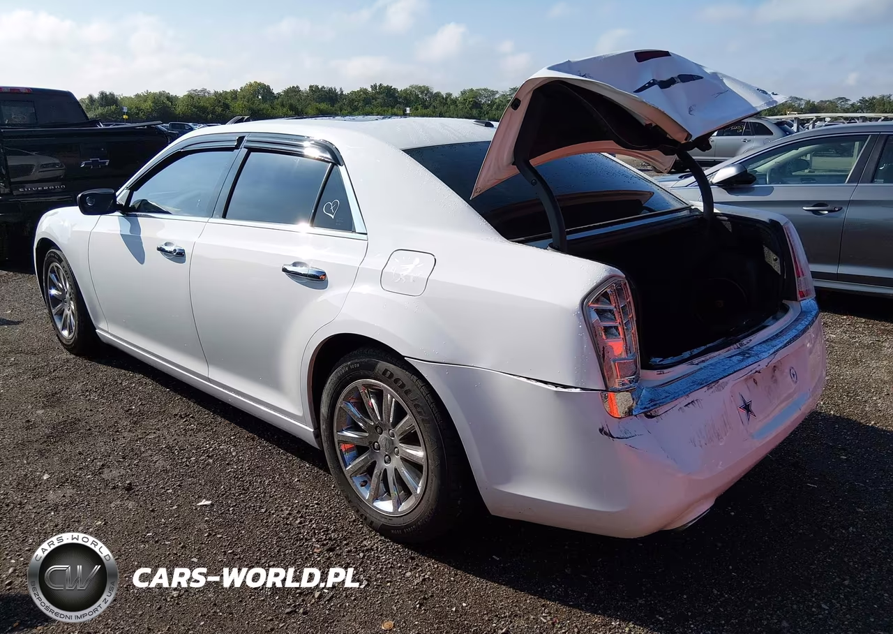 2013 Chrysler 300C VIN:2C3CCAEG9DH527945 - 3