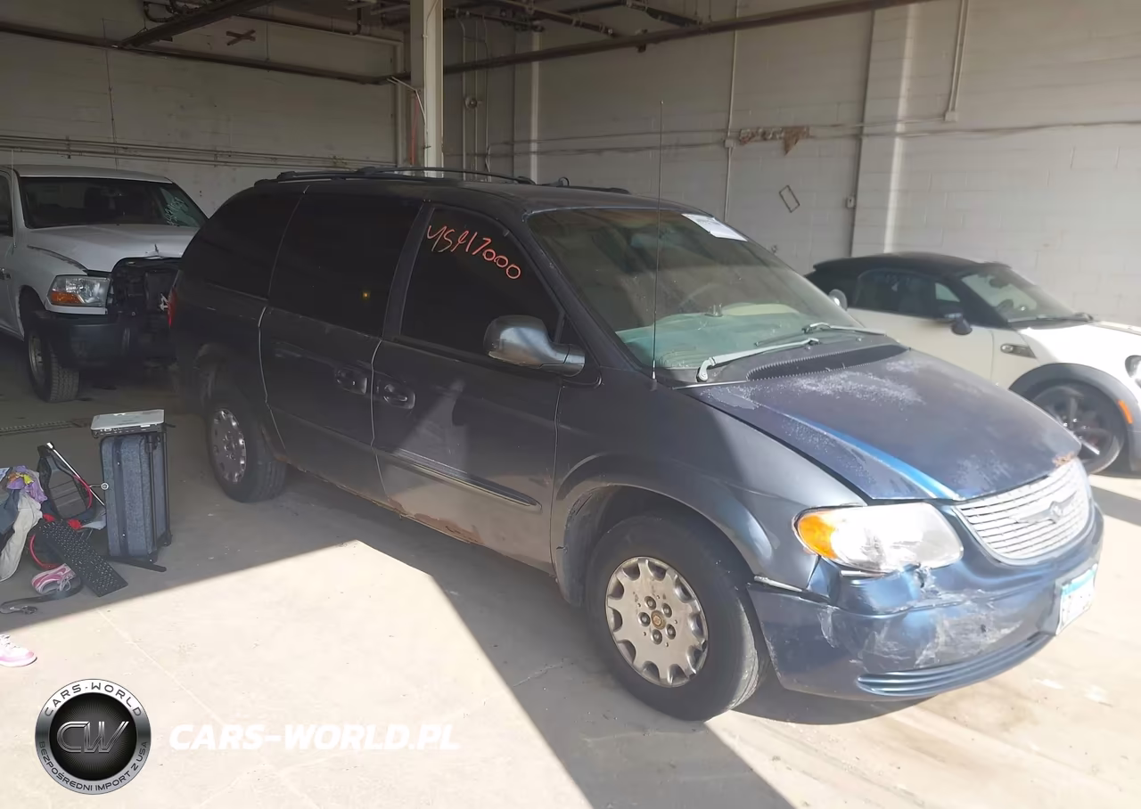 2002 Chrysler Town & Country Lx