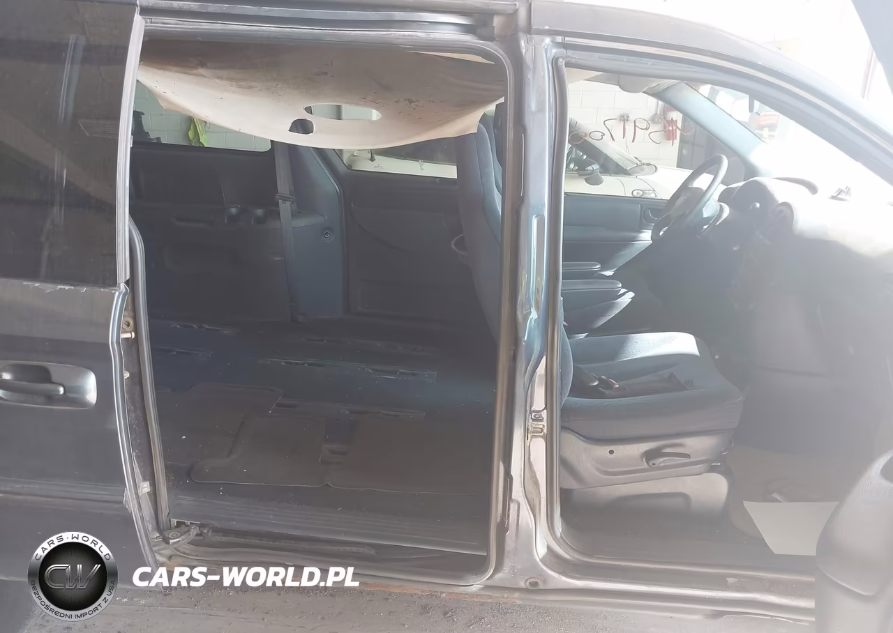 2002 Chrysler Town & Country Lx VIN:2C4GP44372R624795 - 5