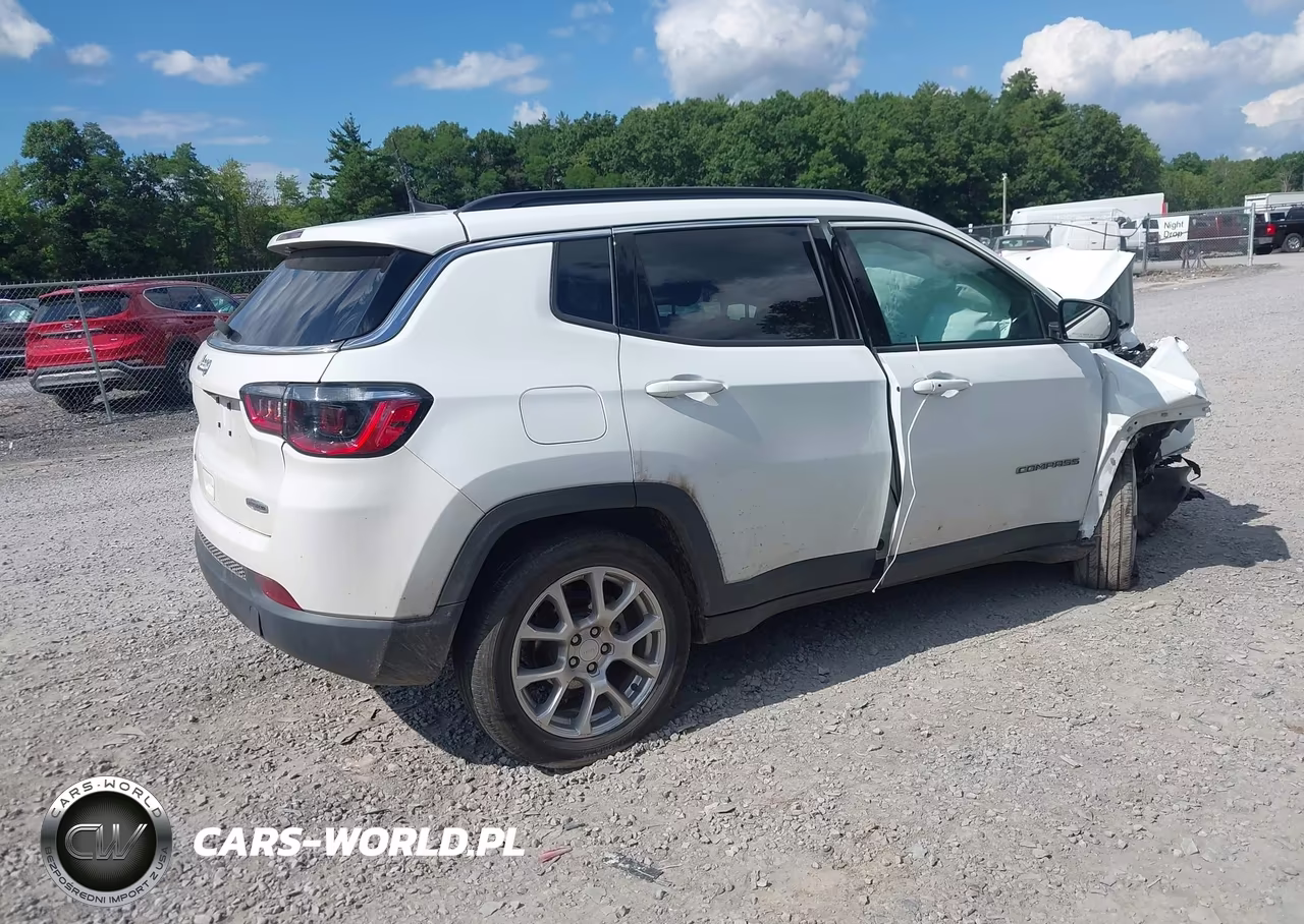 2024 Jeep Compass Latitude Lux Fwd VIN:3C4NJDFN0RT101231 - 4