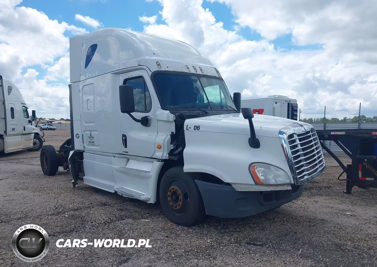 2015 Freightliner Cascadia 125 – zdjęcie 1 z 17
