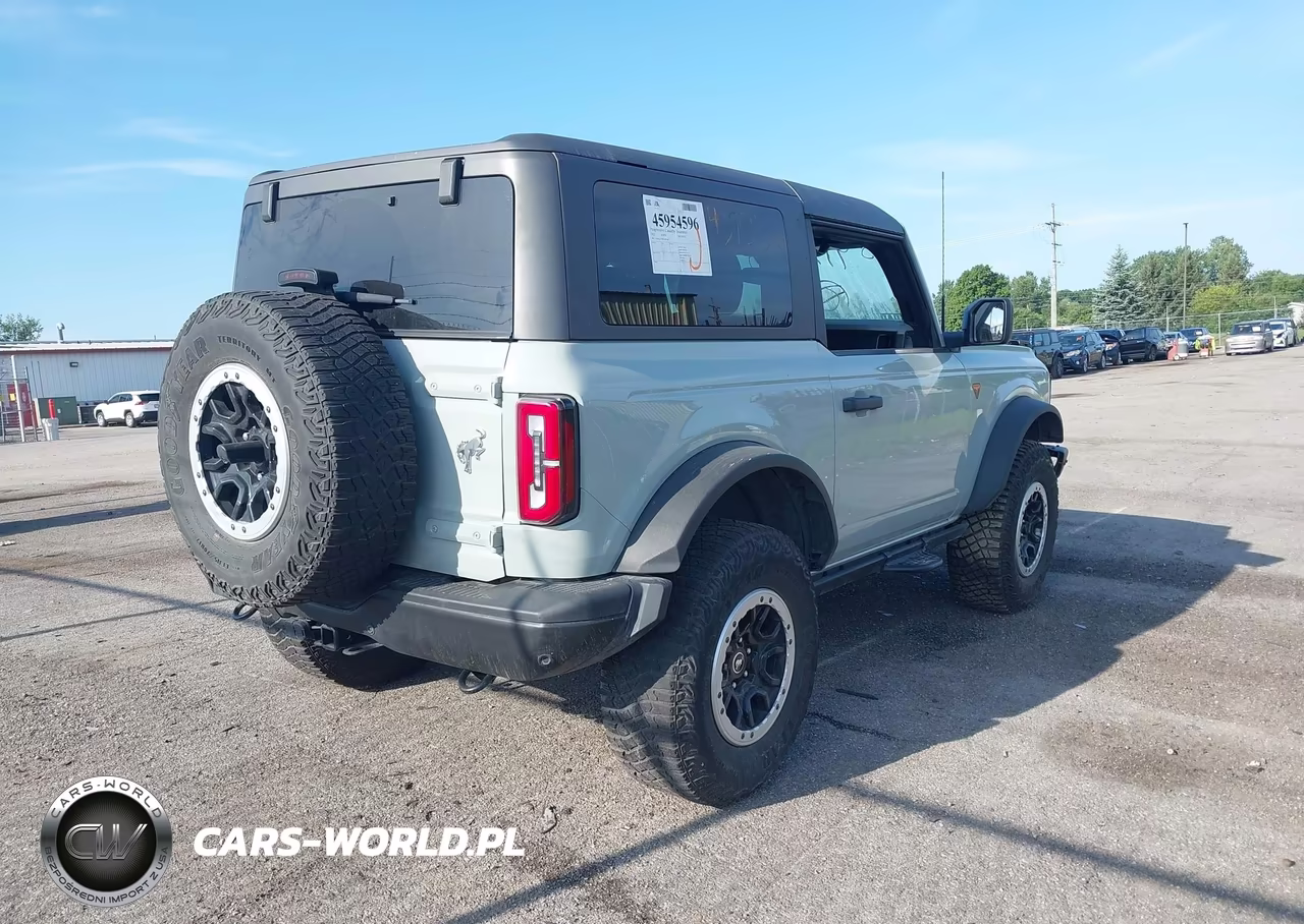 2022 Ford Bronco Badlands VIN:1FMDE5CP8NLB81665 - 4