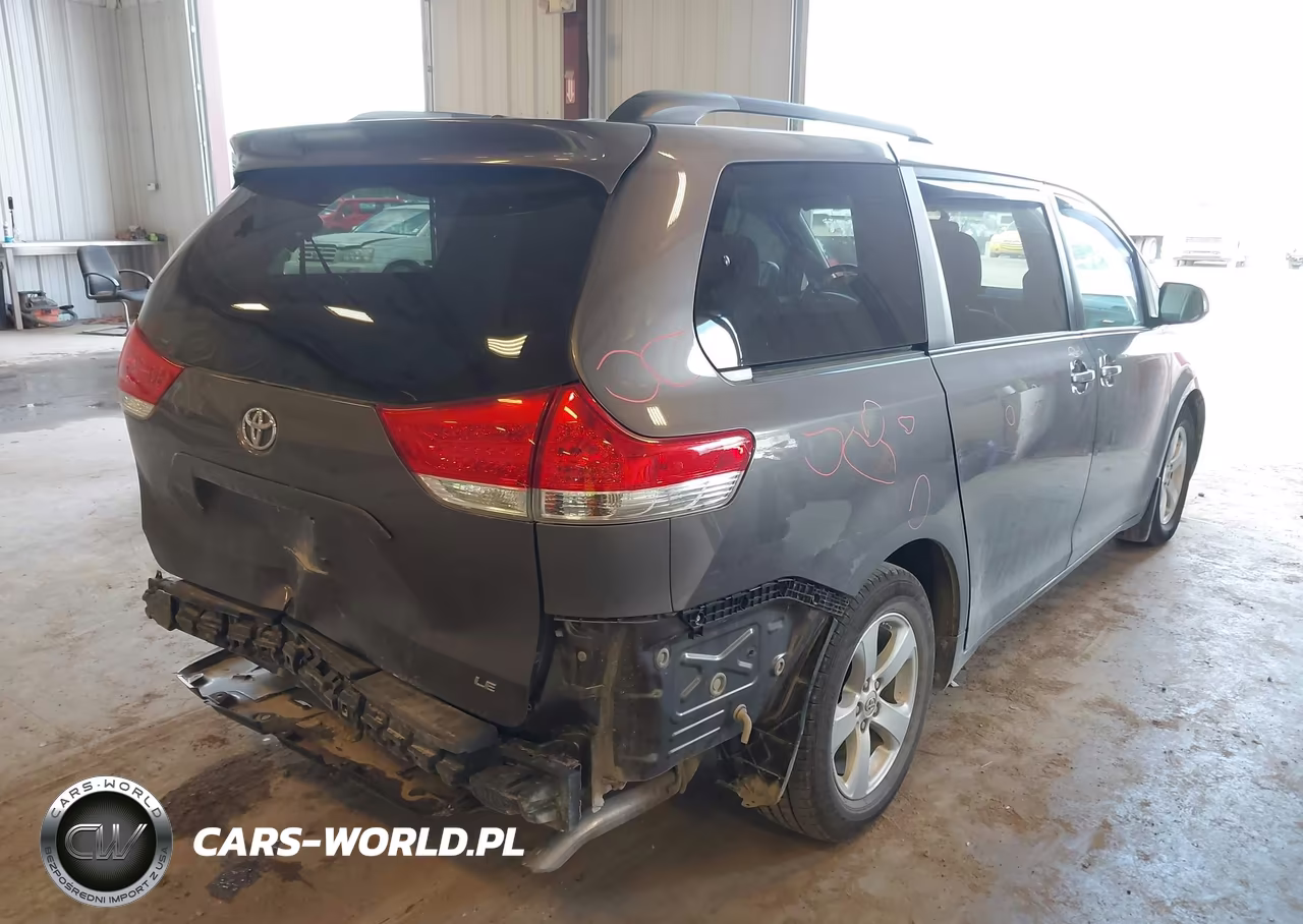 2013 Toyota Sienna Le V6 8 Passenger VIN:5TDKK3DC6DS387648 - 4