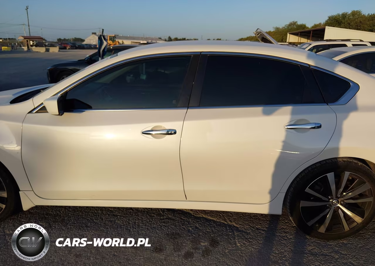 2018 Nissan Altima 2.5 Sr VIN:1N4AL3AP3JC128828 - 14
