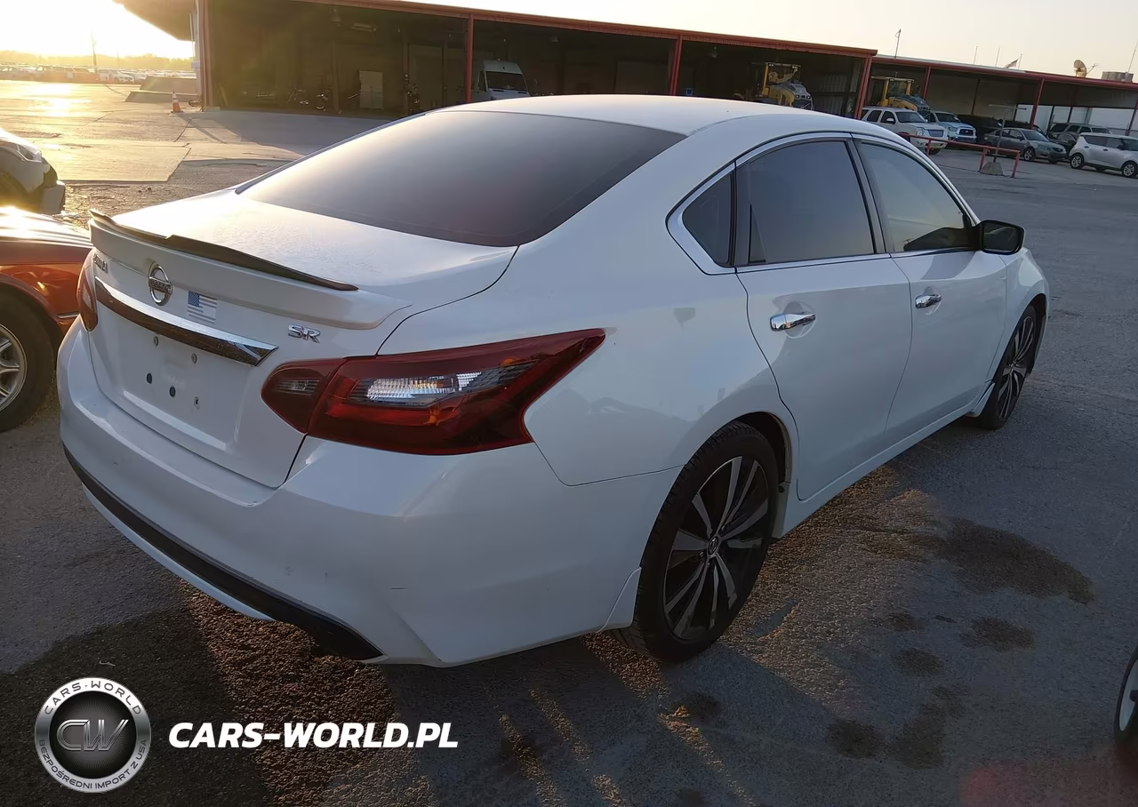 2018 Nissan Altima 2.5 Sr VIN:1N4AL3AP3JC128828 - 4