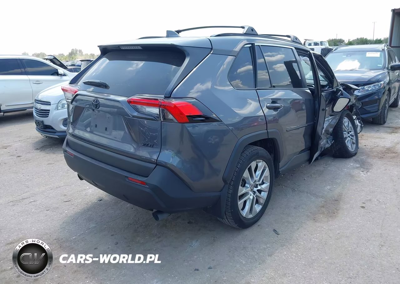 2025 Toyota Rav4 Xle Premium VIN:2T3C1RFVXSC307659 - 4