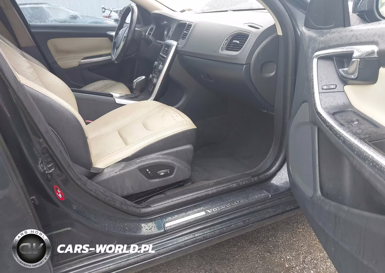2013 Volvo S60 T5 VIN:YV1612FS7D2199306 - 5
