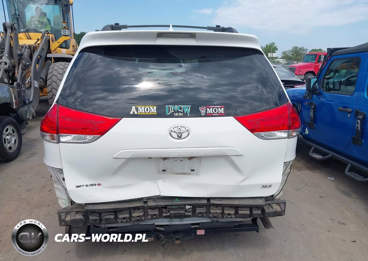 2011 Toyota Sienna Xle V6 VIN:5TDYK3DCXBS157800 - 17