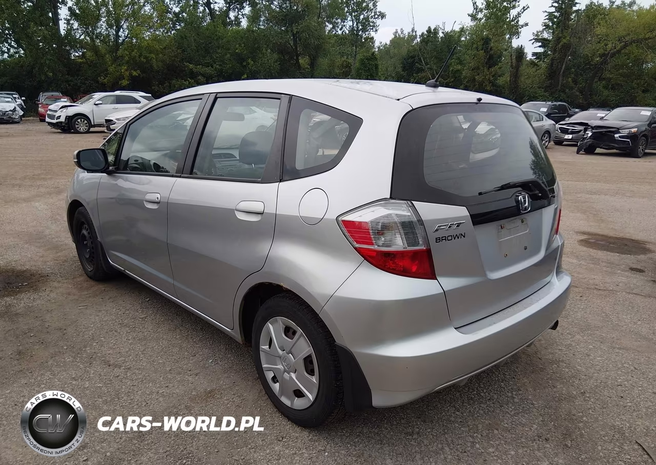 2012 Honda Fit VIN:JHMGE8H31CS005261 - 3