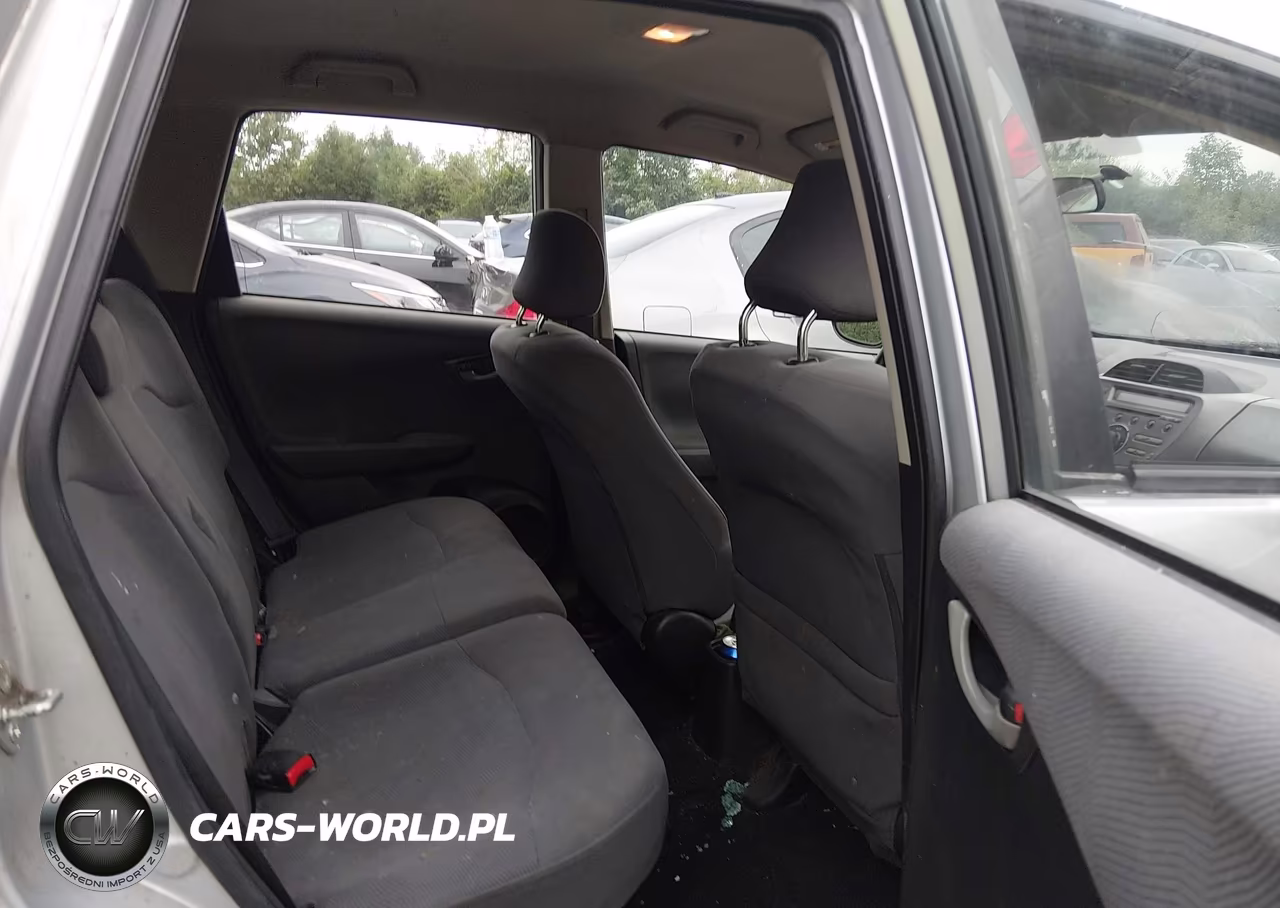 2012 Honda Fit VIN:JHMGE8H31CS005261 - 8