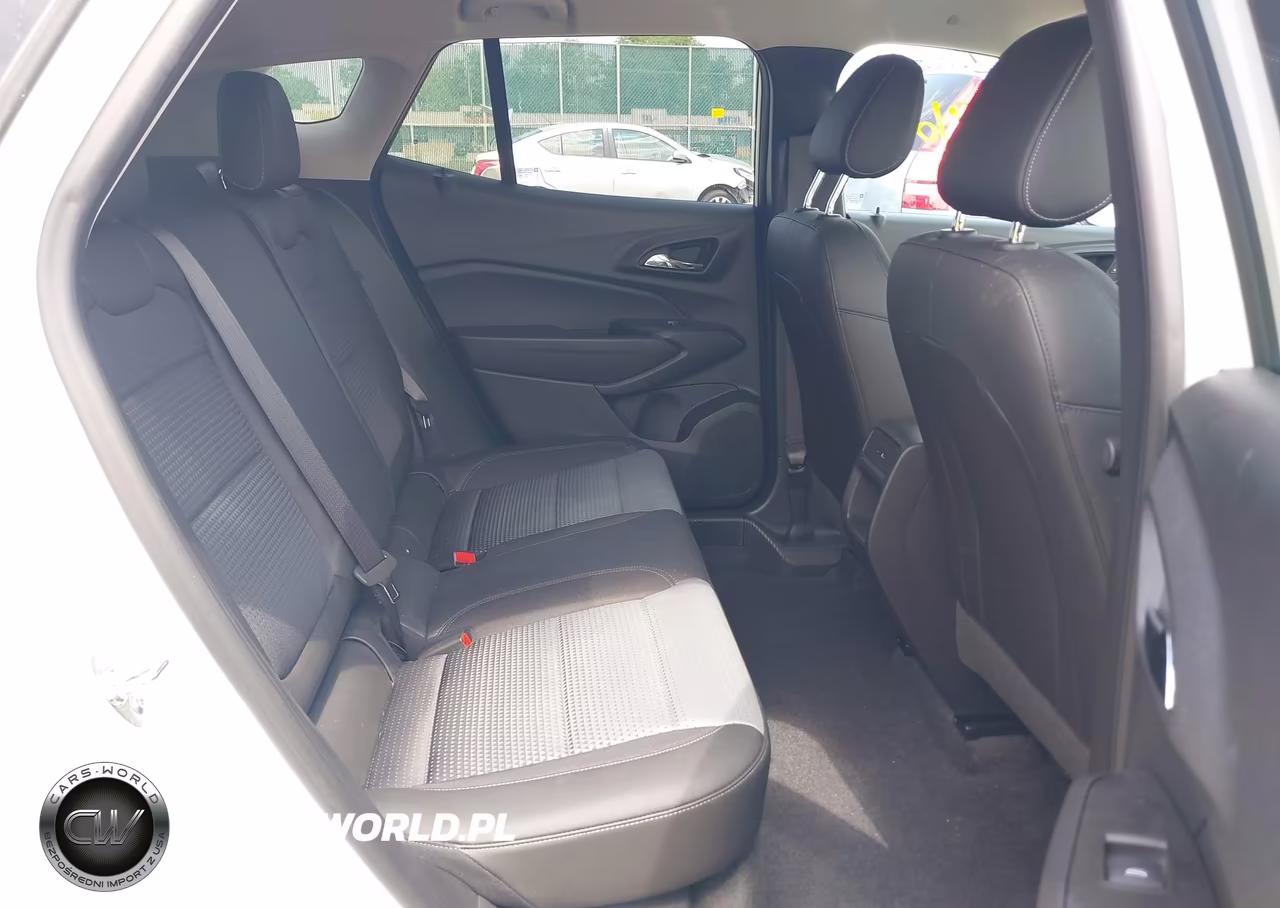 2025 Chevrolet Trax Fwd Lt VIN:KL77LHEP6SC301879 - 8