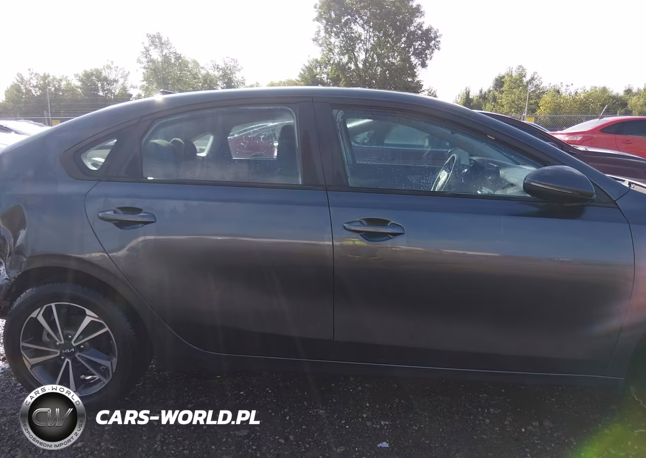 2023 Kia Forte Lxs VIN:3KPF24AD0PE530774 - 13