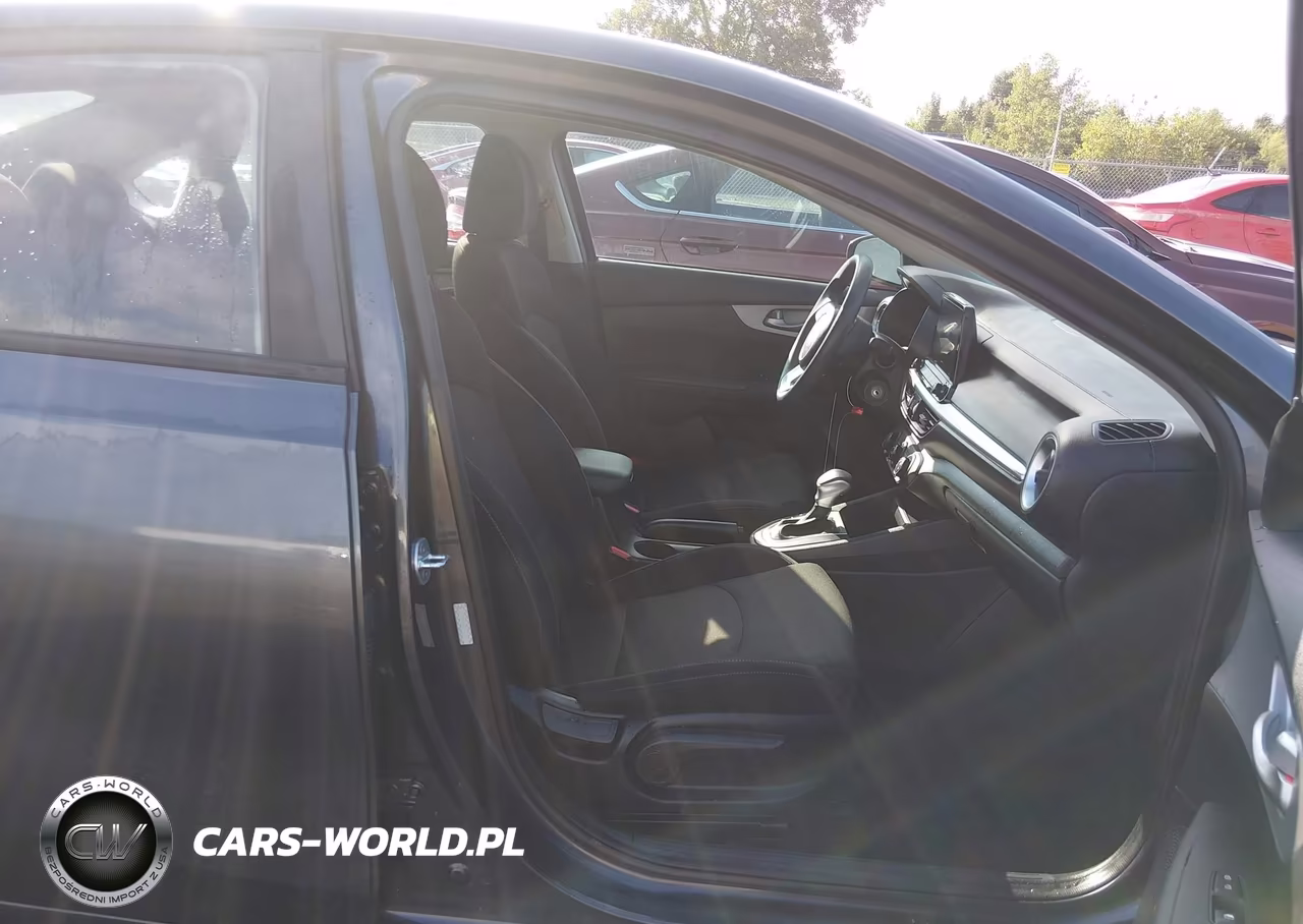 2023 Kia Forte Lxs VIN:3KPF24AD0PE530774 - 5