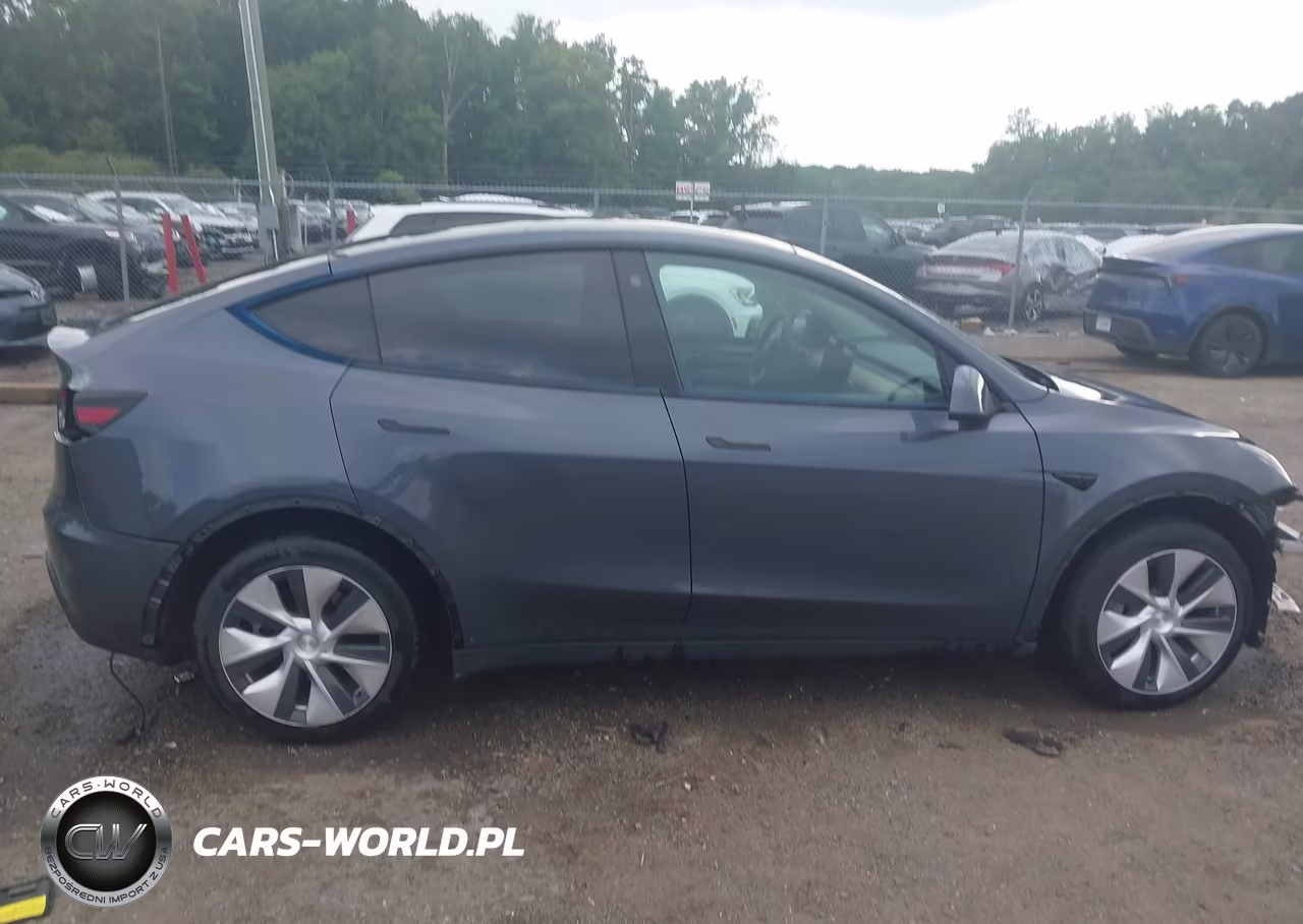 2023 Tesla Model Y Awd-Long Range Dual Motor All-Wheel Drive VIN:7SAYGDEE0PF608576 - 13