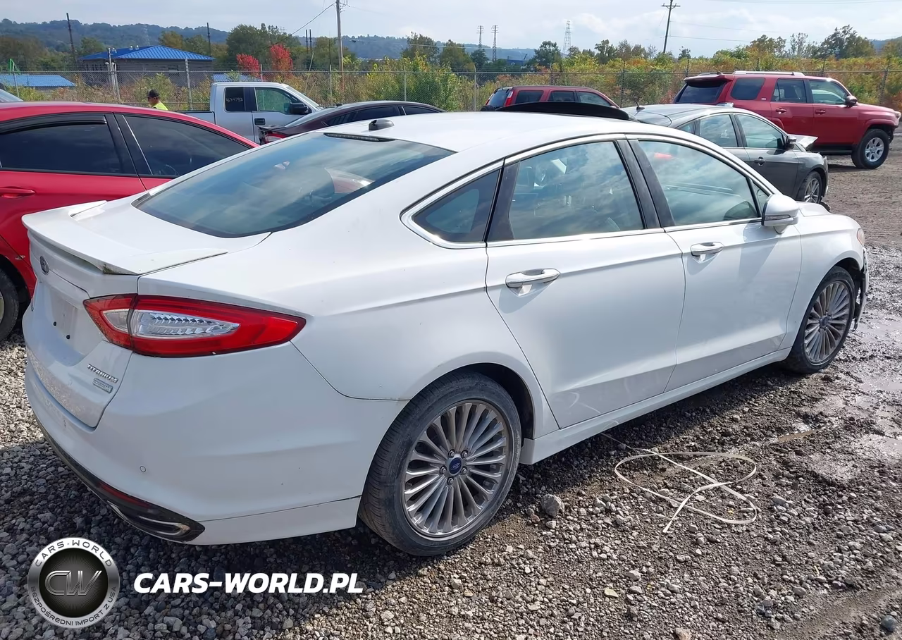 2015 Ford Fusion Titanium VIN:3FA6P0K91FR236656 - 4