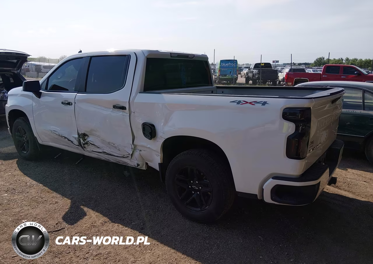 2020 Chevrolet Silverado 1500 4Wd Short Bed Custom VIN:1GCPYBEH9LZ267395 - 3