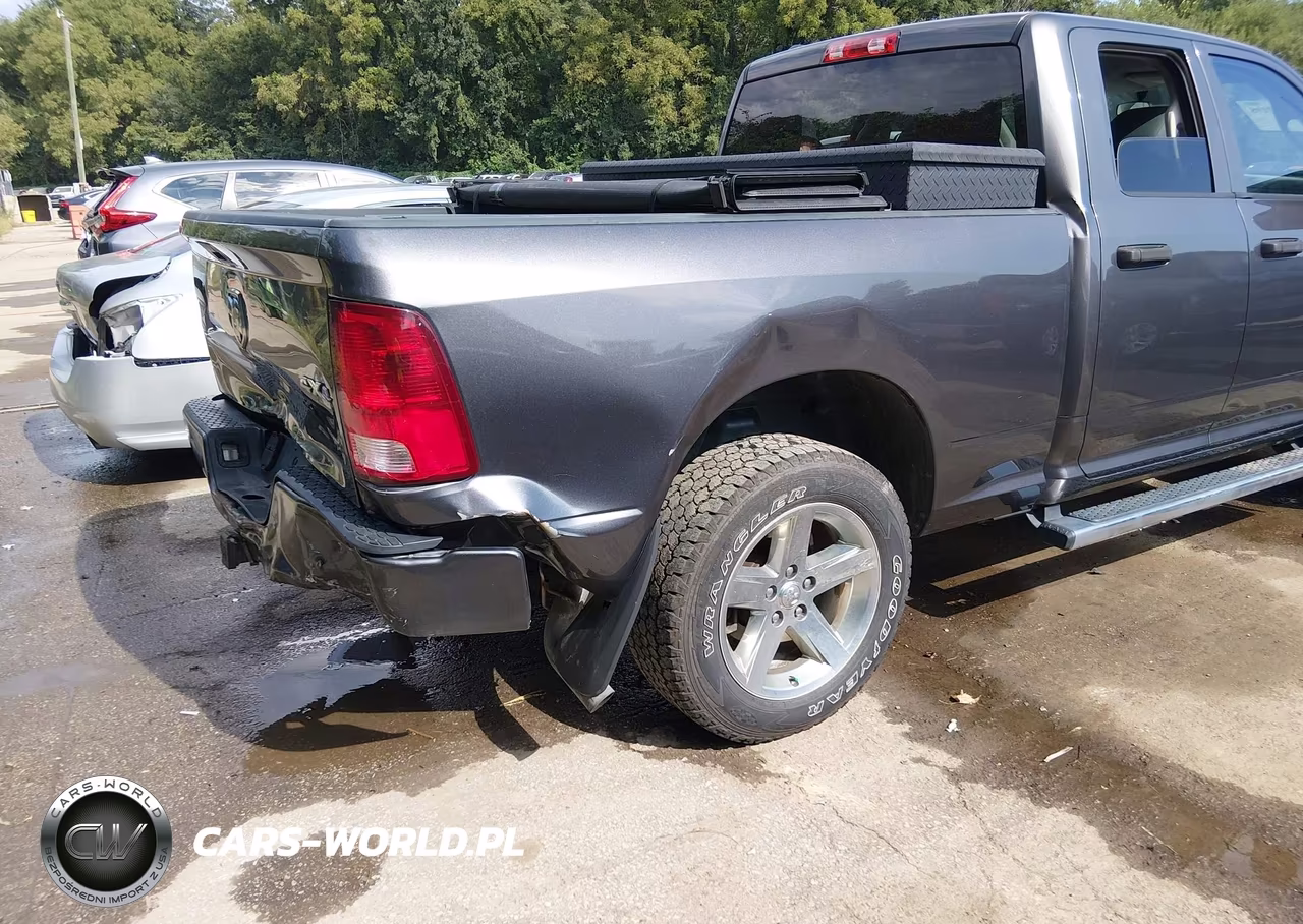 2017 Ram 1500 Express 4X4 6'4 Box VIN:1C6RR7FG7HS842559 - 18