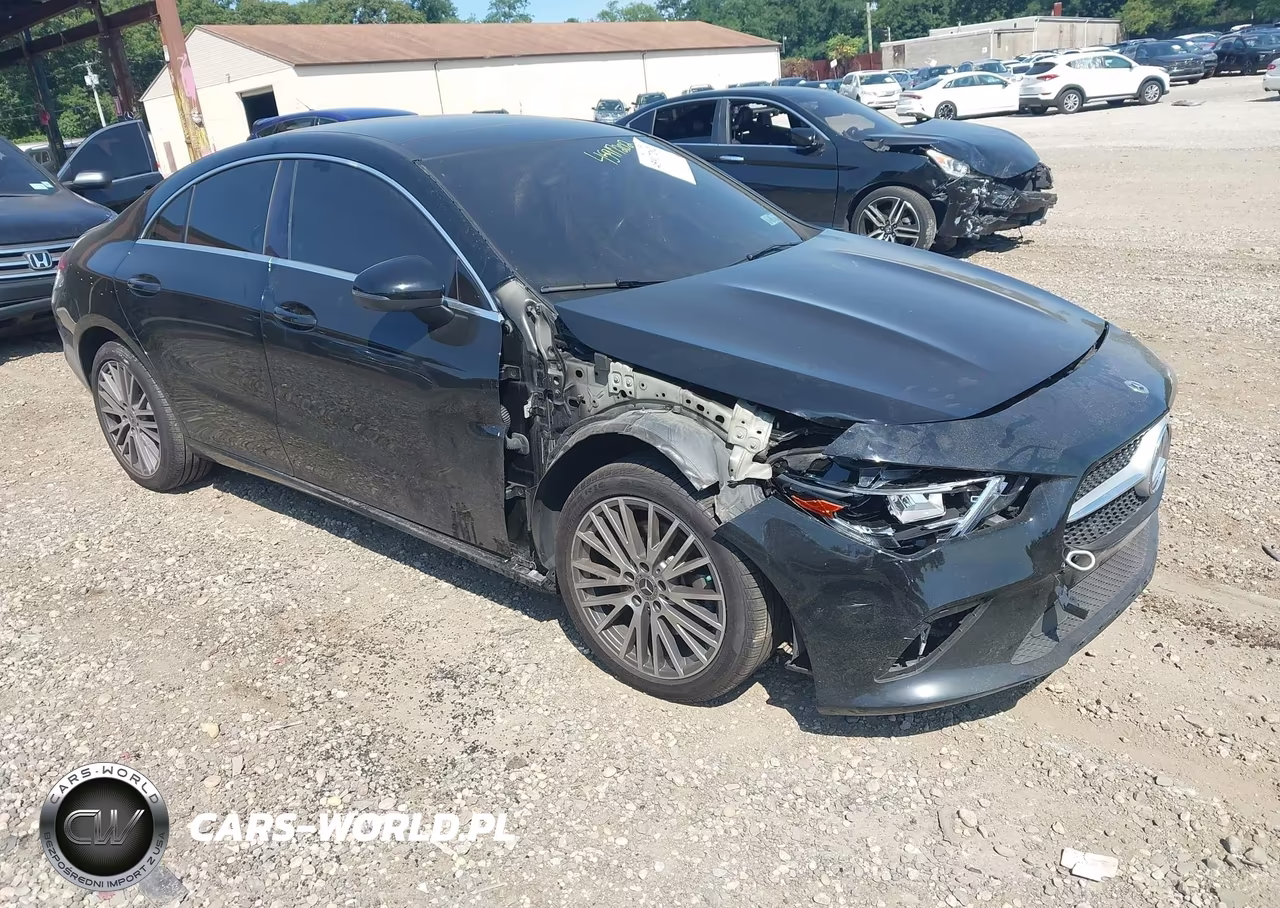 2020 Mercedes-Benz Cla 250 4Matic – zdjęcie 1 z 16