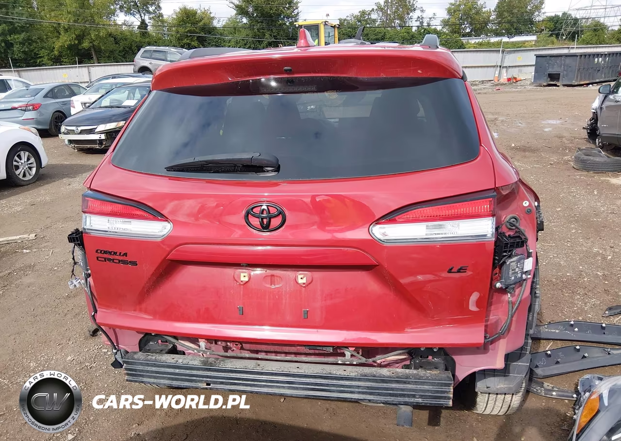 2022 Toyota Corolla Cross Le VIN:7MUBAAAG8NV021549 - 17